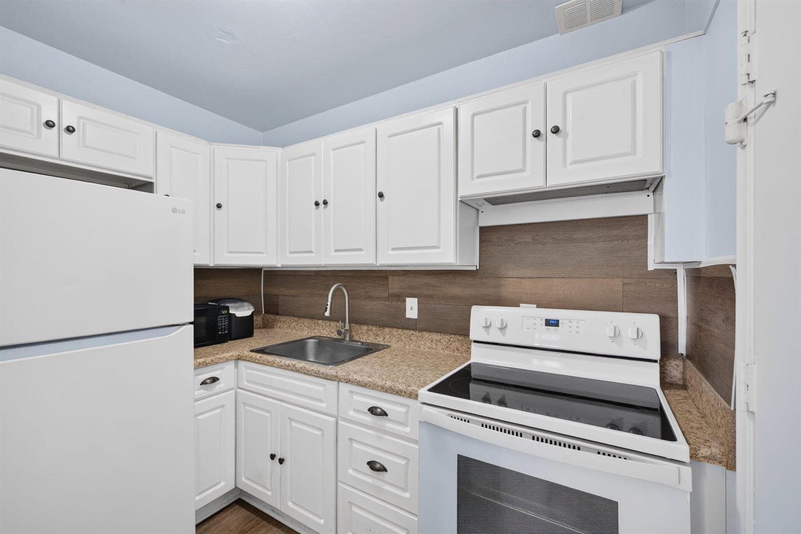 1821 NE 62ND Street # 312, Fort Lauderdale FL 33308 photo 5
