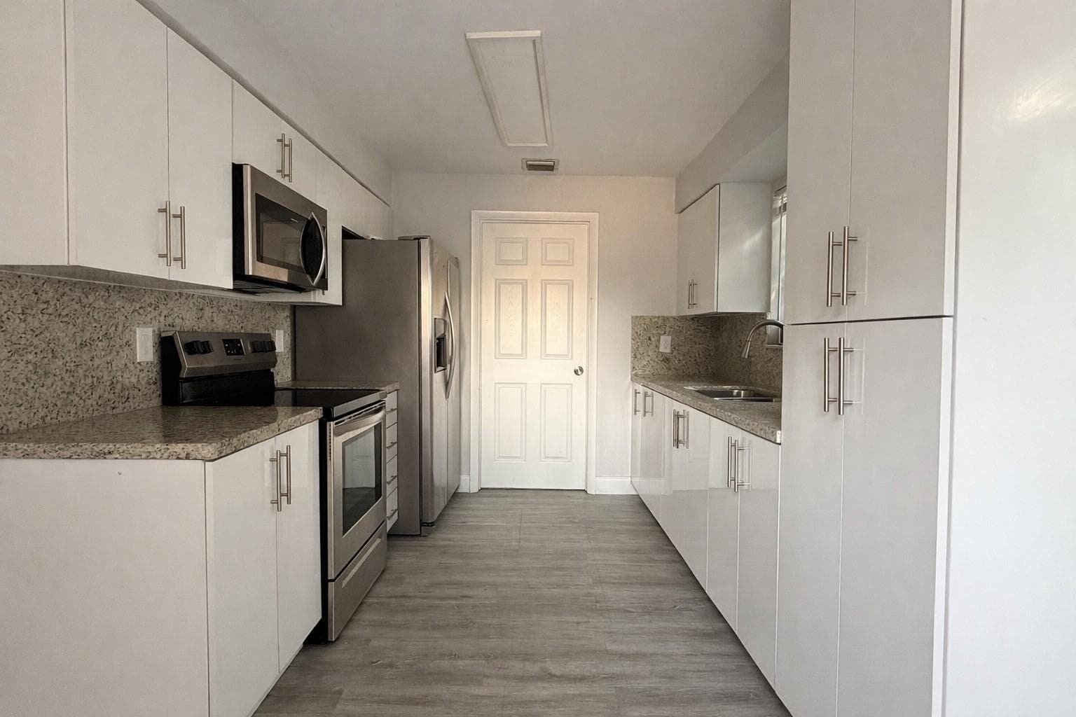 2950 NW 20th Street, Fort Lauderdale FL 33311 photo 4