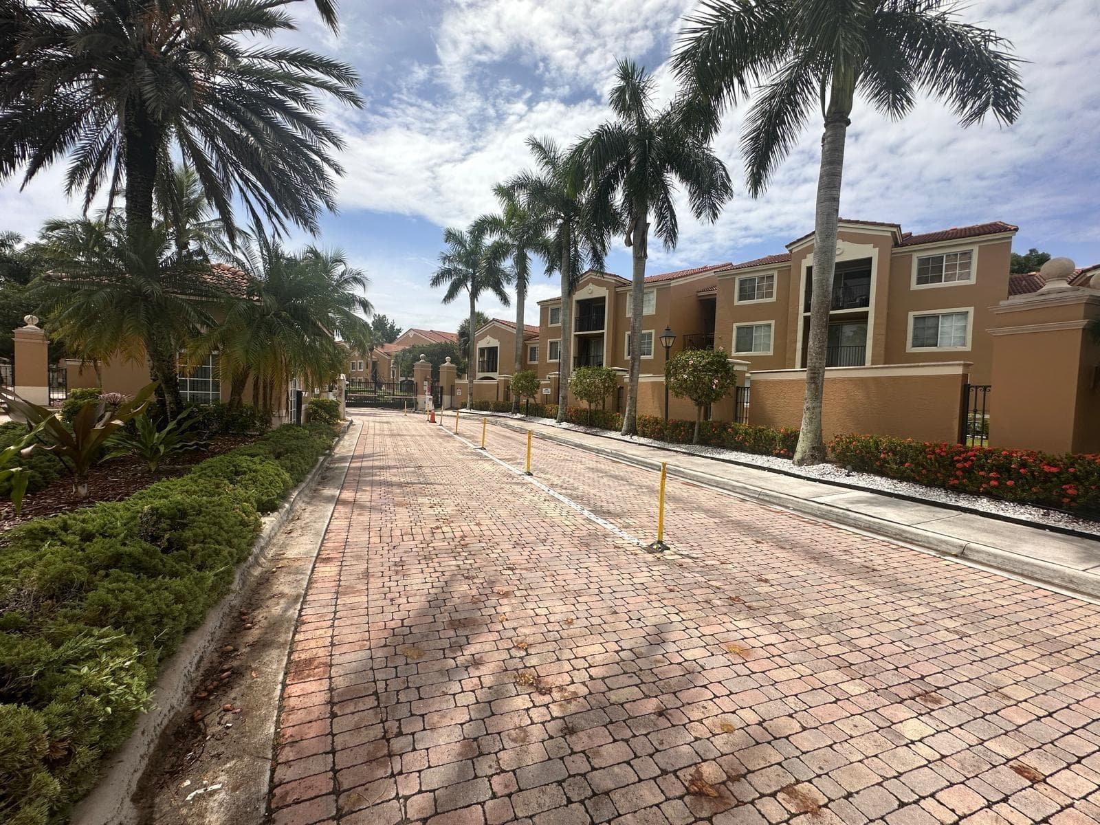 7950 N Nob Hill Road # 108, Tamarac FL 33321 photo 2