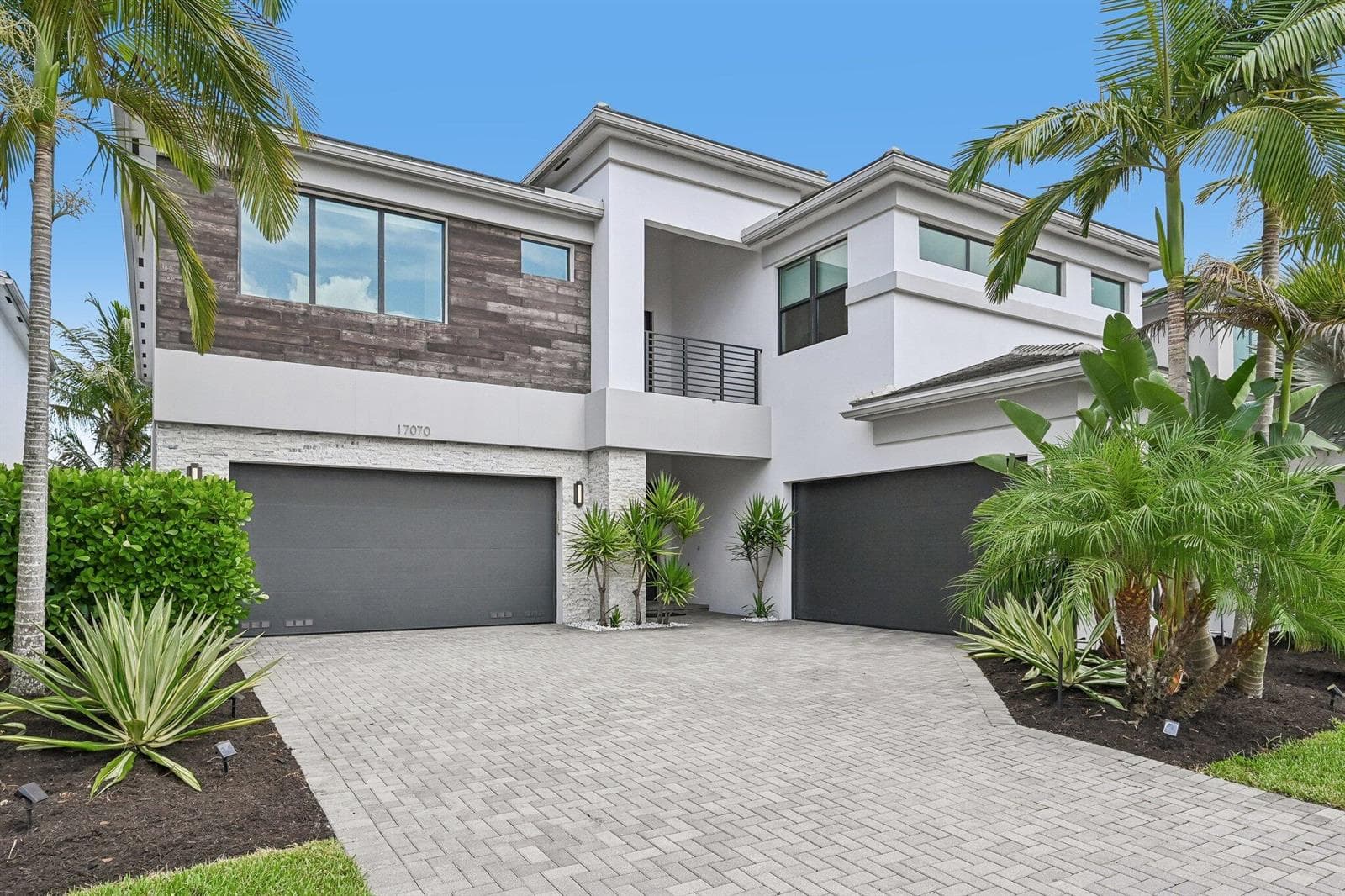 17070 Rainbow Falls Trail, Boca Raton FL 33496