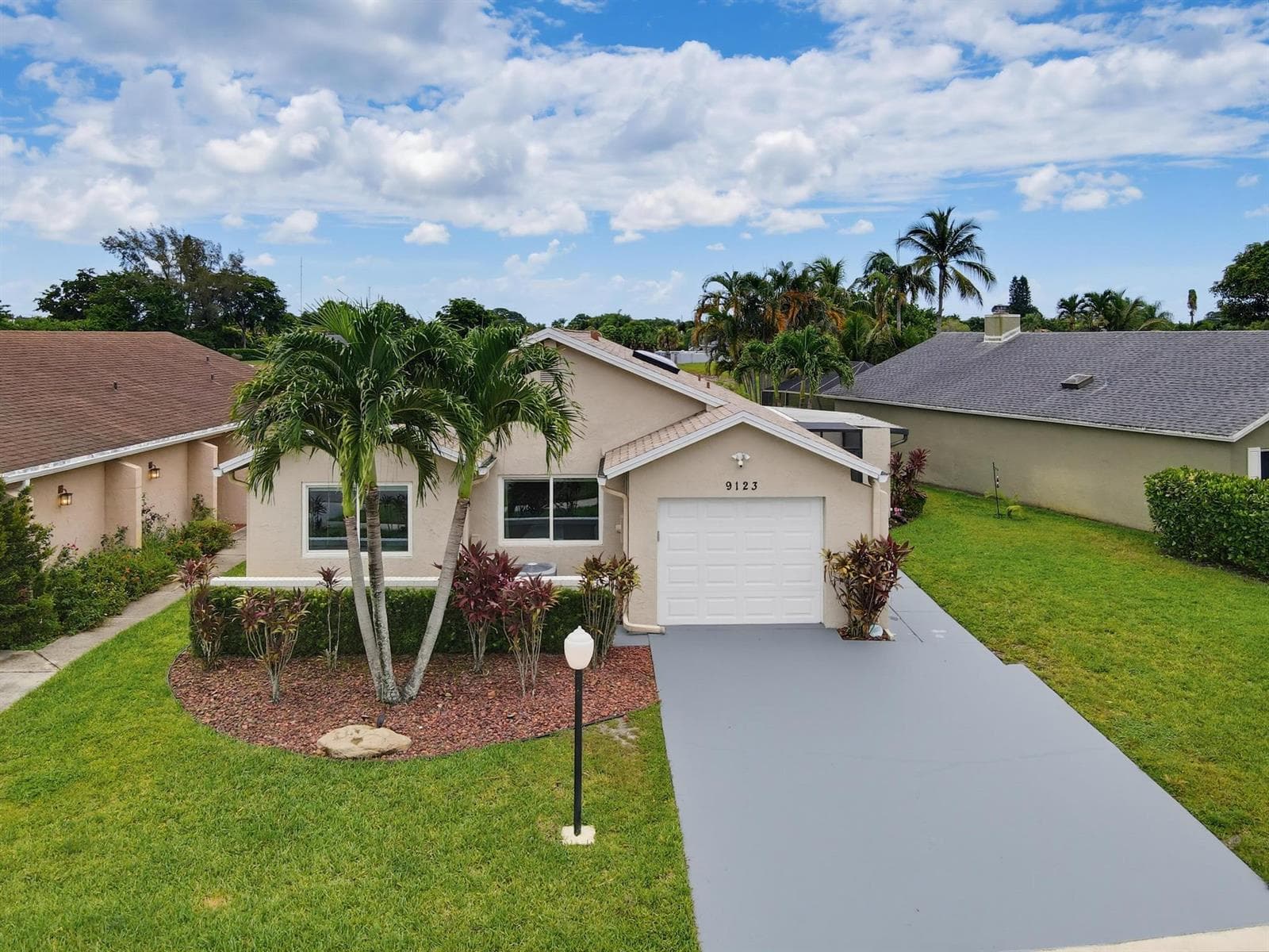 9123 PINE SPRINGS Drive, Boca Raton FL 33428 photo 5