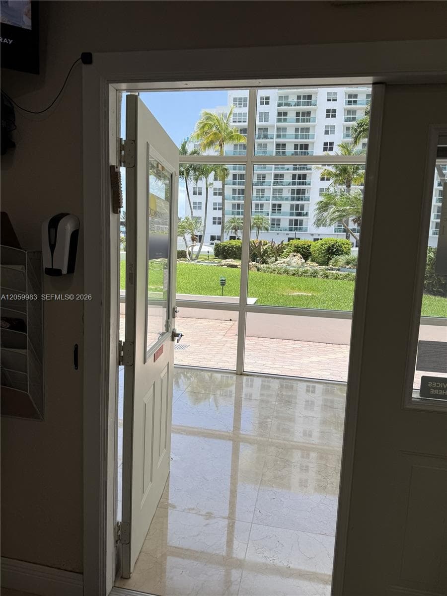 5005 Collins Ave # C2, Miami Beach FL 33140 photo 4