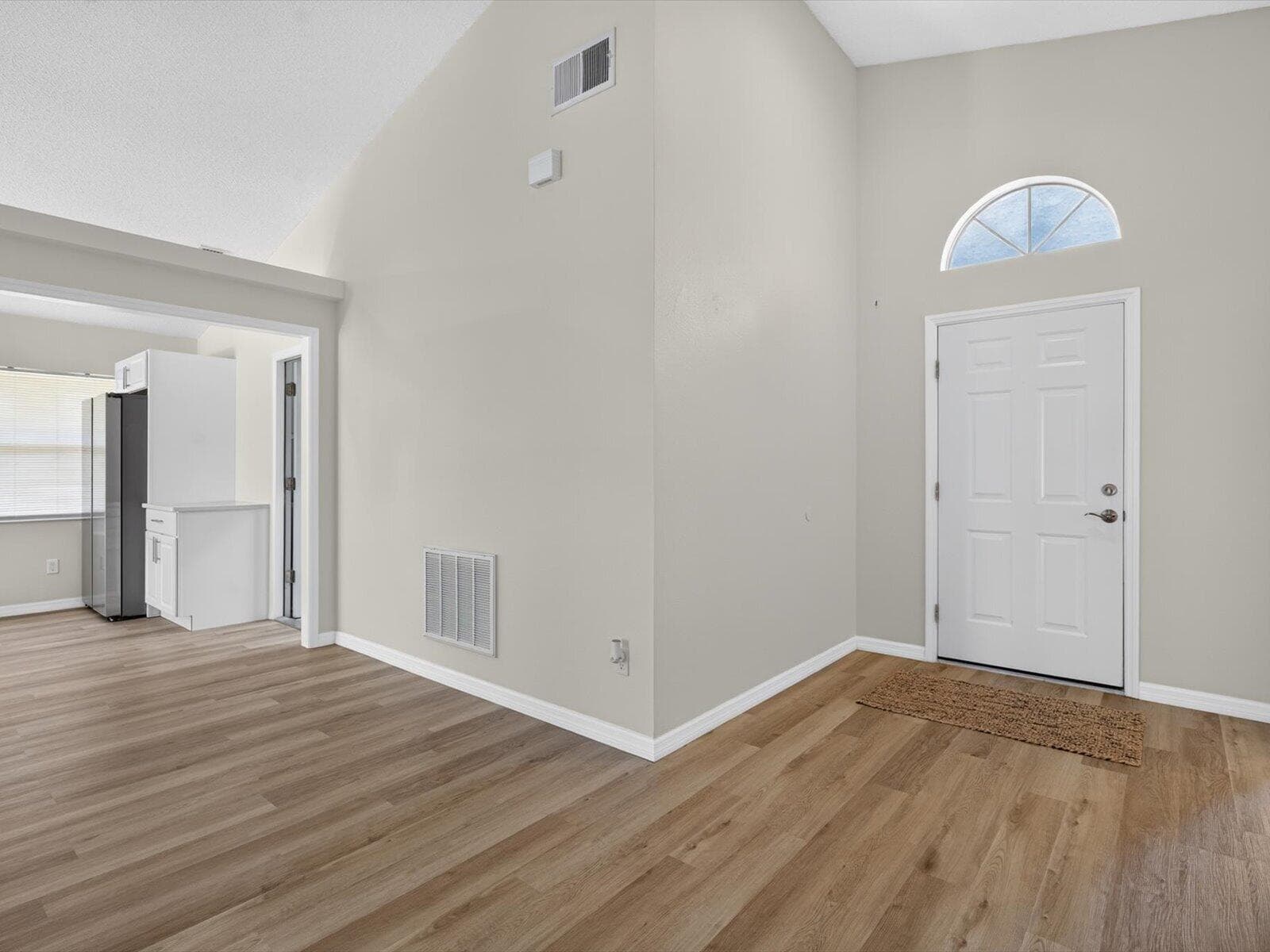 459 Halstead Drive, Davenport FL 33897 photo 5