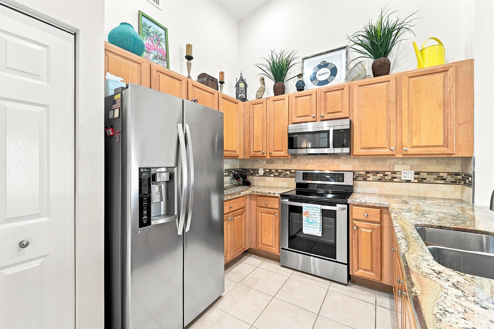 368 W Coral Trace Circle, Delray Beach FL 33445 photo 3