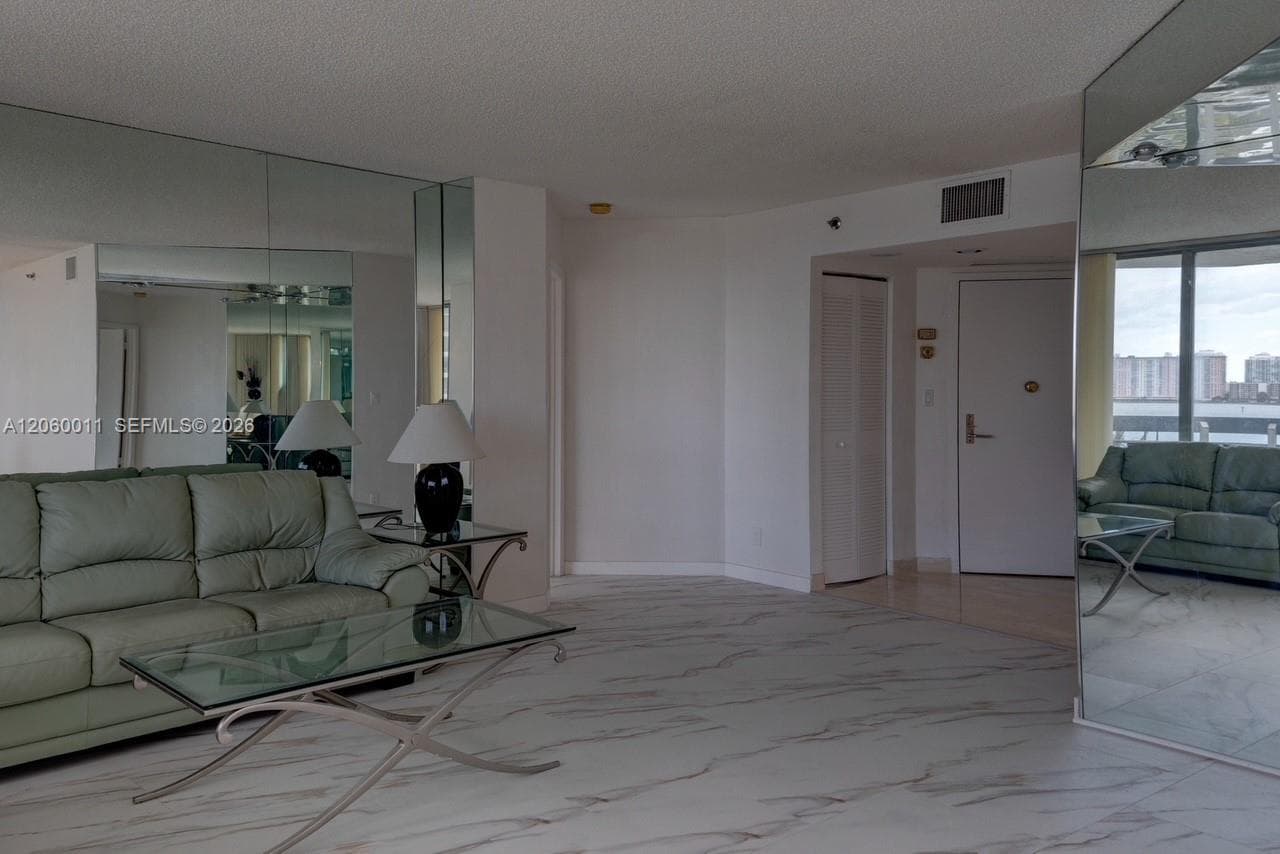 3600 Mystic Pointe Dr # 613, Aventura FL 33180 photo 5