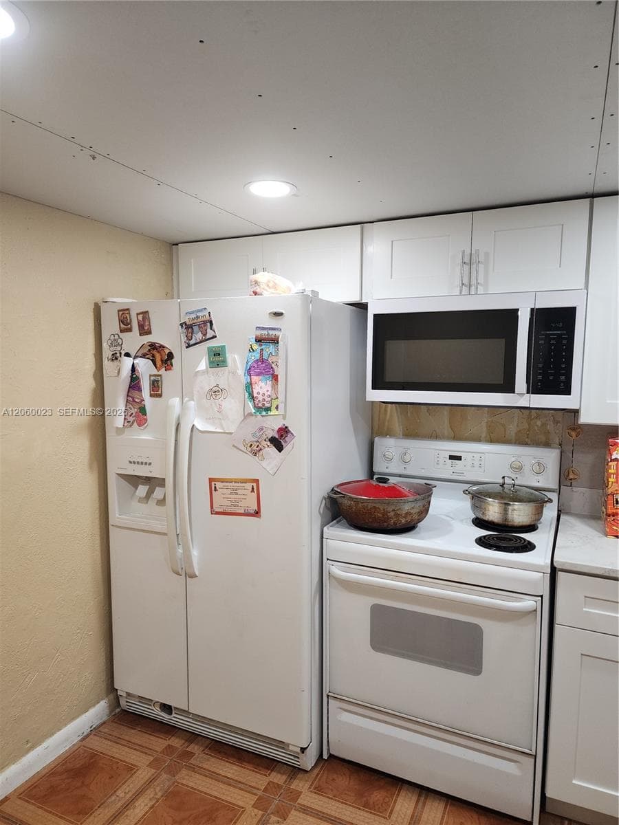 5975 NW 25th St, Sunrise FL 33313 photo 2