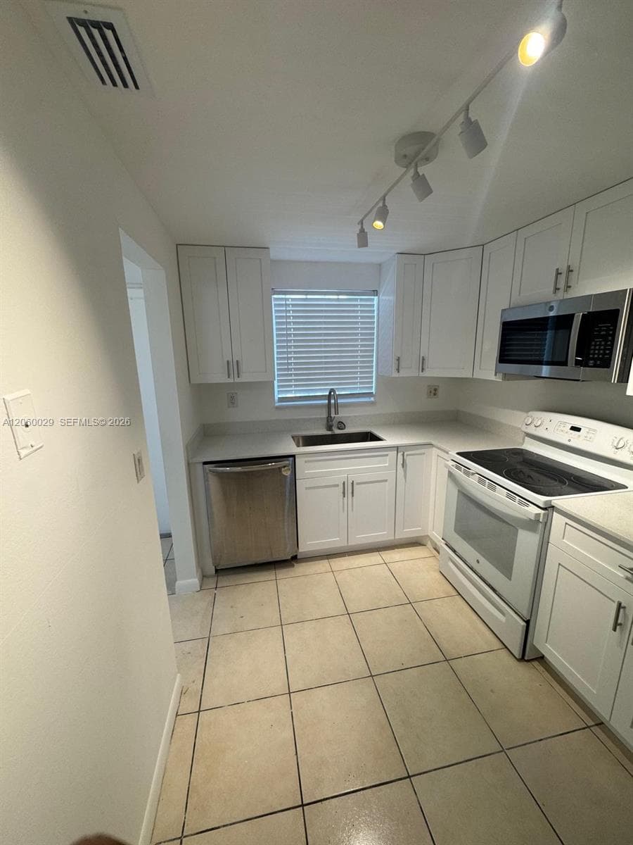 7981 S French Dr # 2-202, Pembroke Pines FL 33024 photo 2