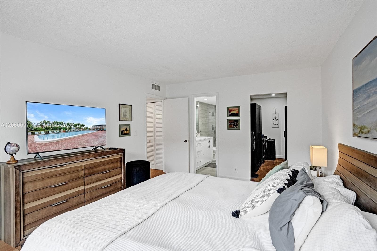 401 Golden Isles Dr # 302, Hallandale Beach FL 33009 photo 2