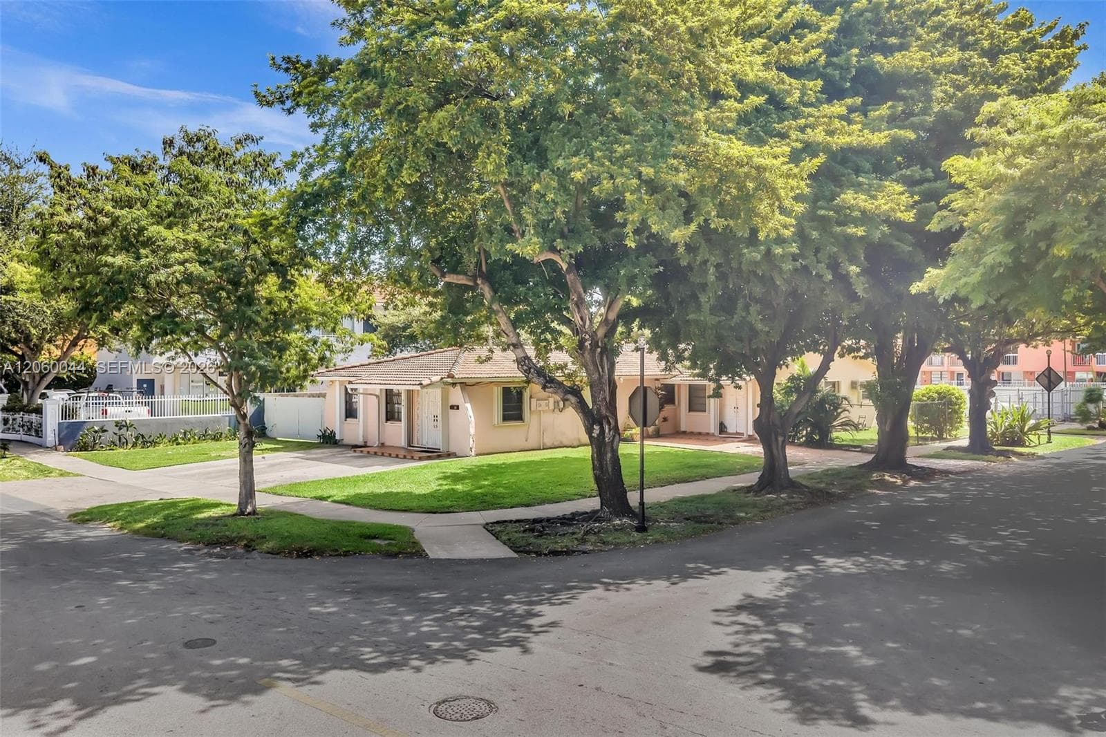 39 SW 114th Ave, Sweetwater FL 33174