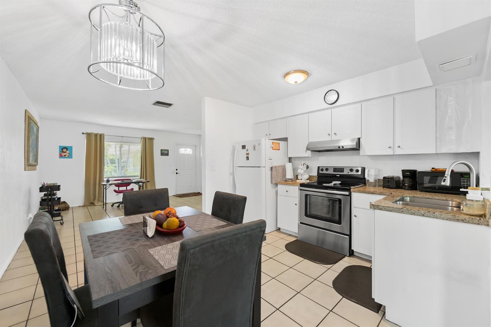 7000 NW 95TH Terrace, Tamarac FL 33321 photo 5