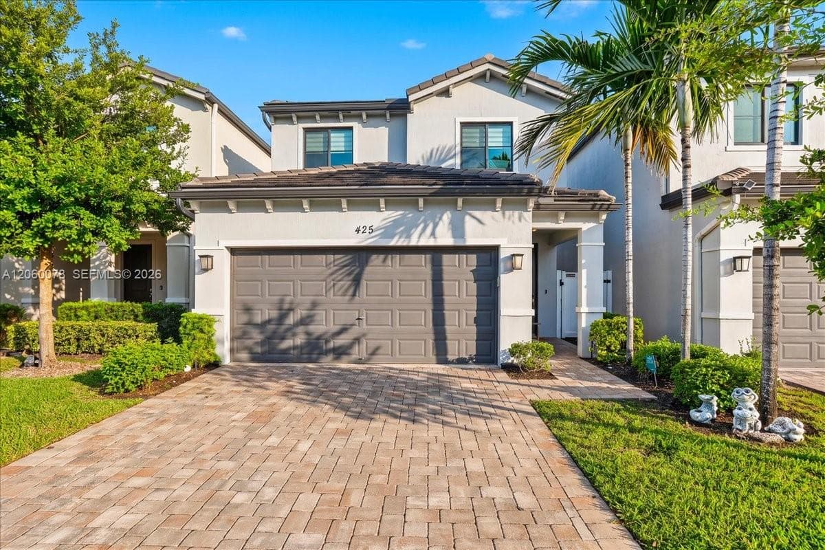 425 NW 33rd Ln, Pompano Beach FL 33069