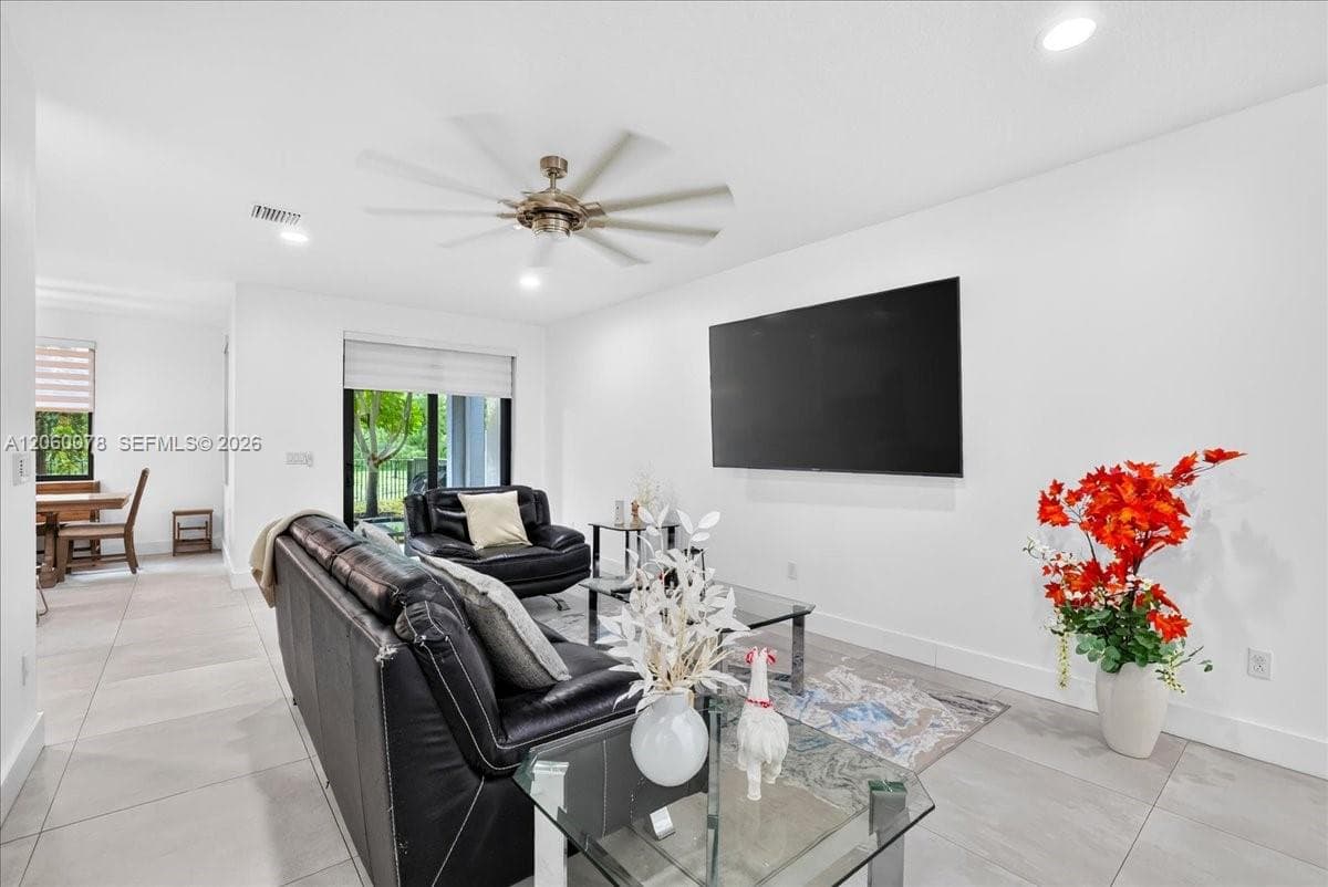 425 NW 33rd Ln, Pompano Beach FL 33069 photo 5