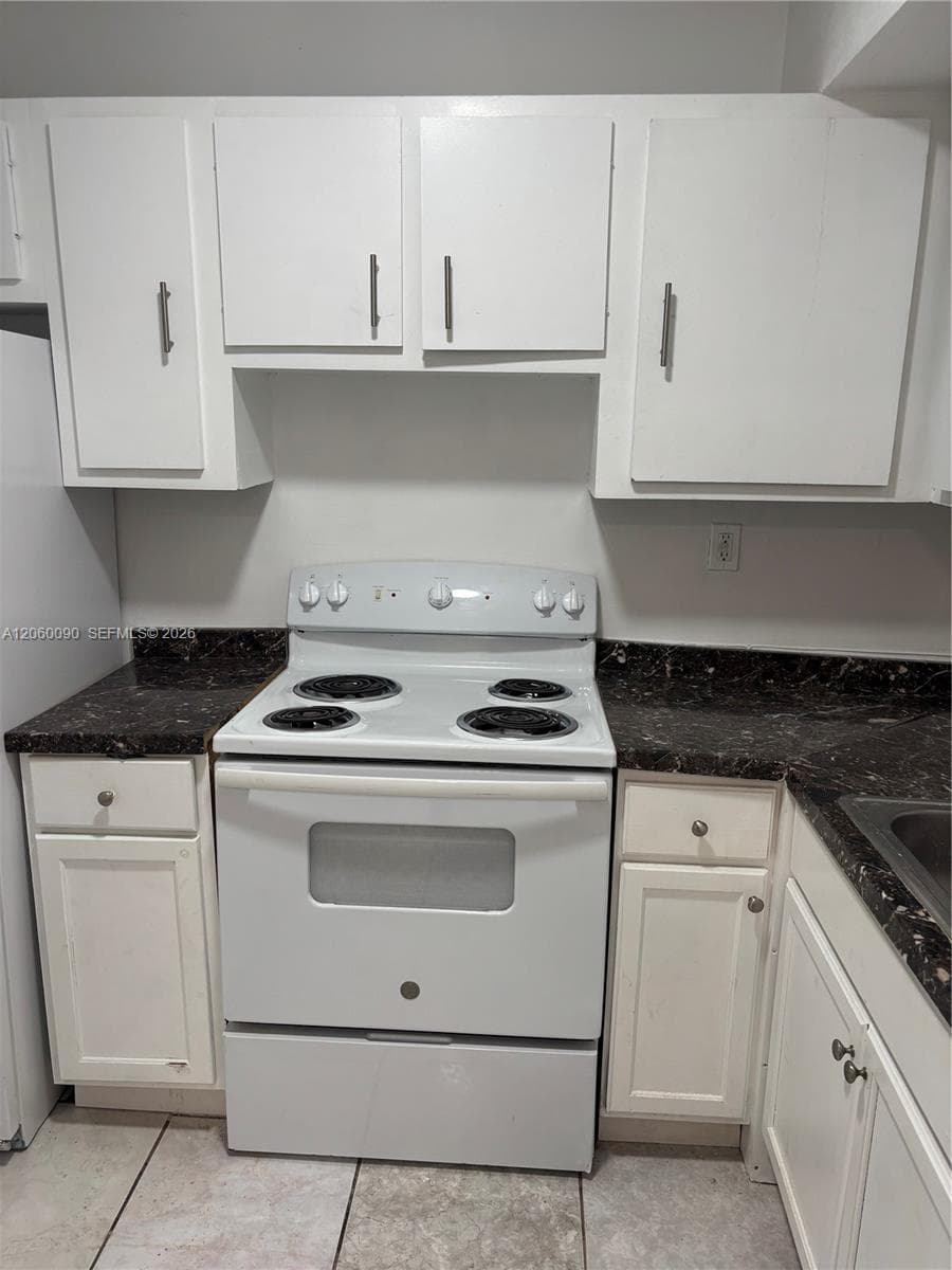 3600 NW 21st St # 101, Lauderdale Lakes FL 33311 photo 3