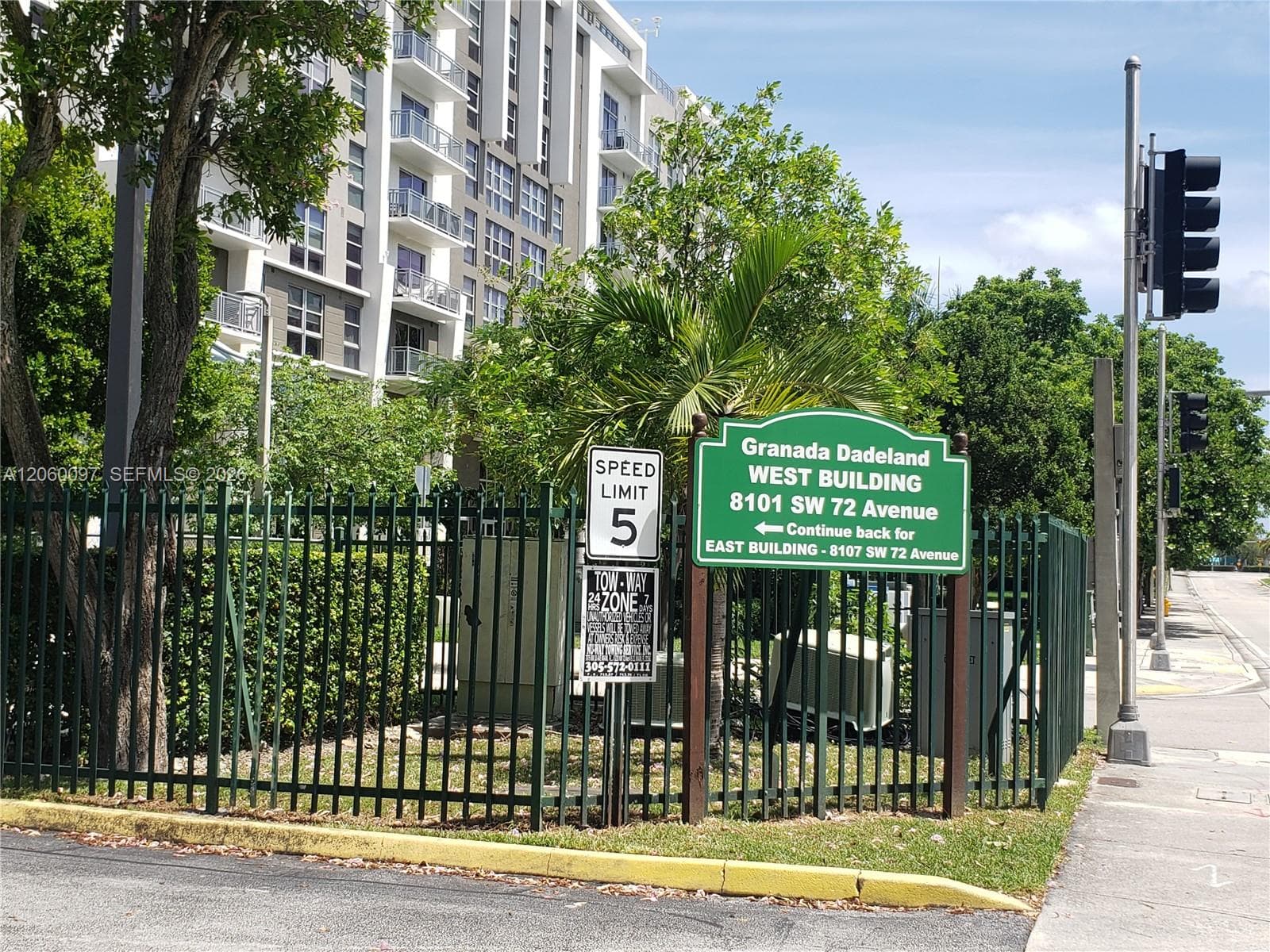 8107 SW 72nd Ave # 416E, Miami FL 33143 photo 2