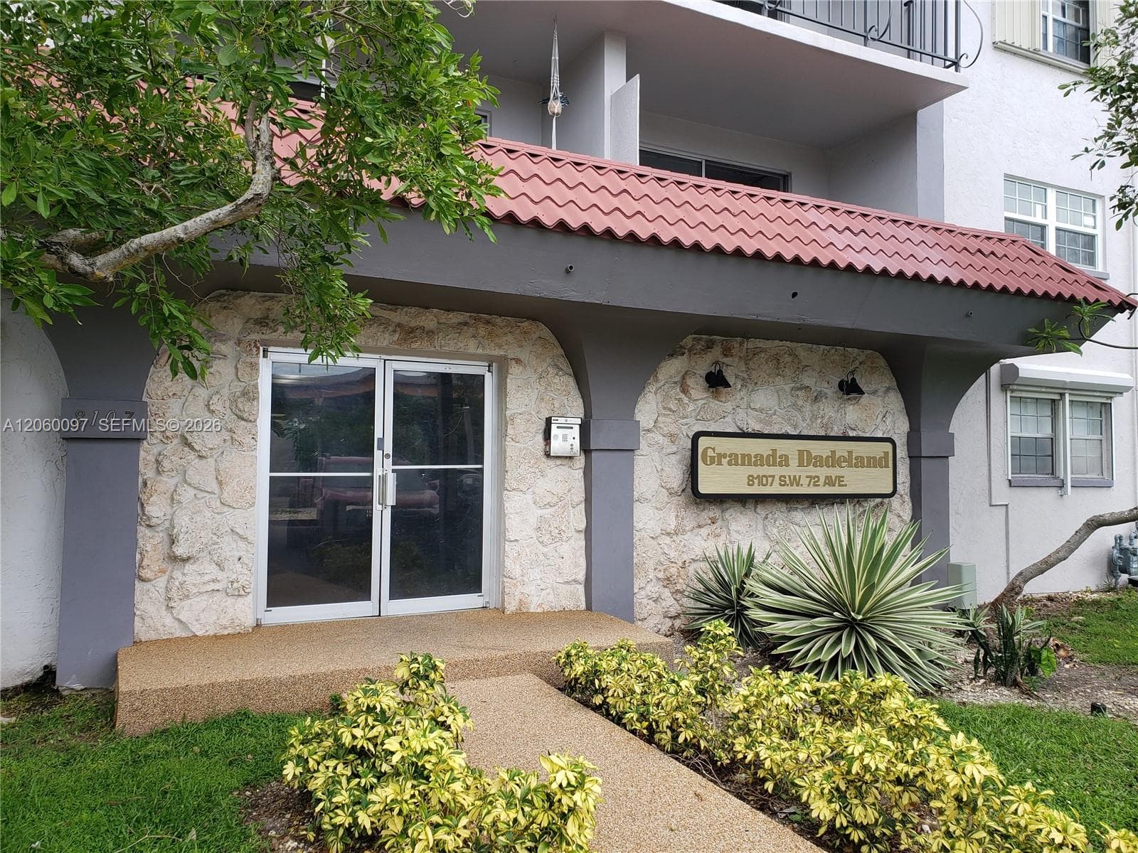 8107 SW 72nd Ave # 416E, Miami FL 33143 photo 5