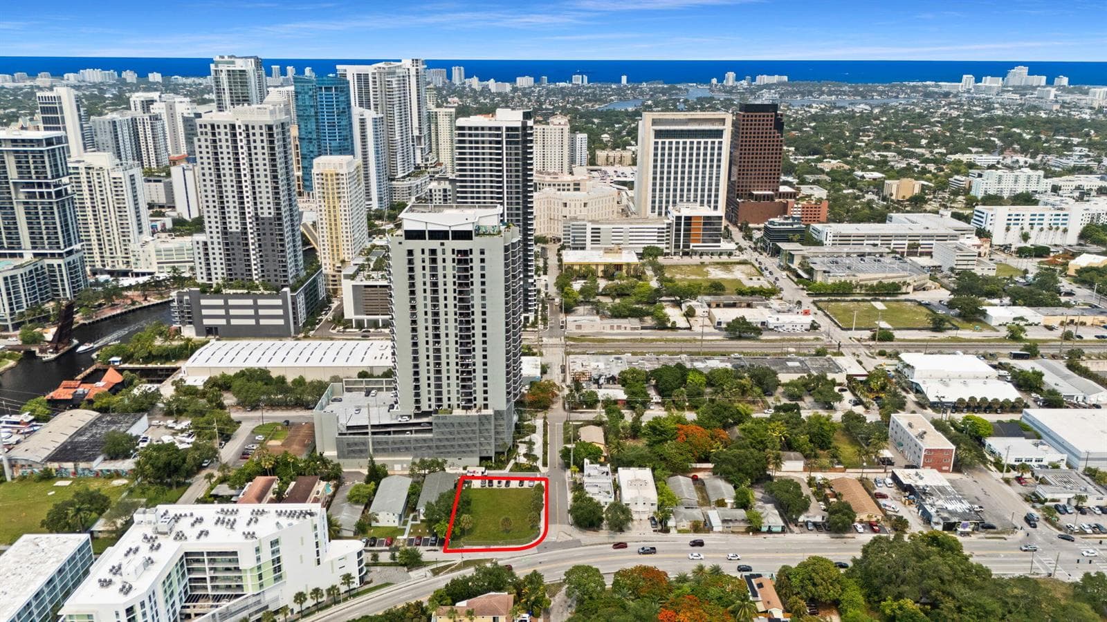 460 SW 4TH Avenue, Fort Lauderdale FL 33315 photo 2