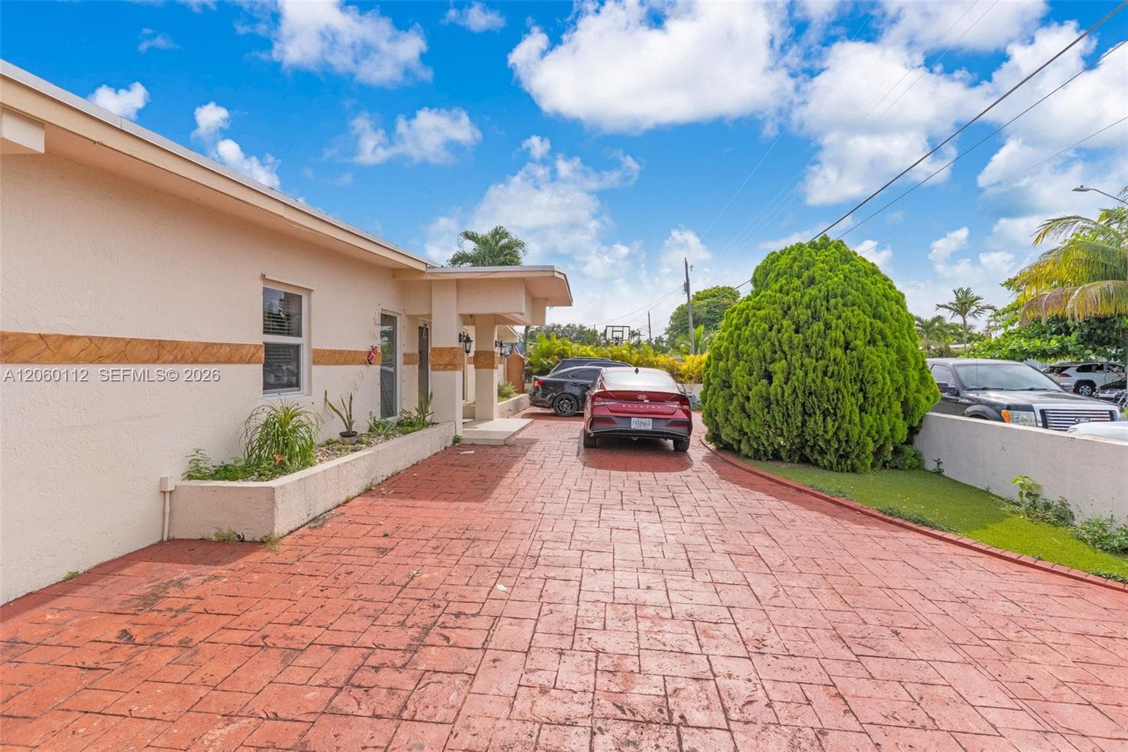 11470 SW 57th Ter, Miami FL 33173 photo 3