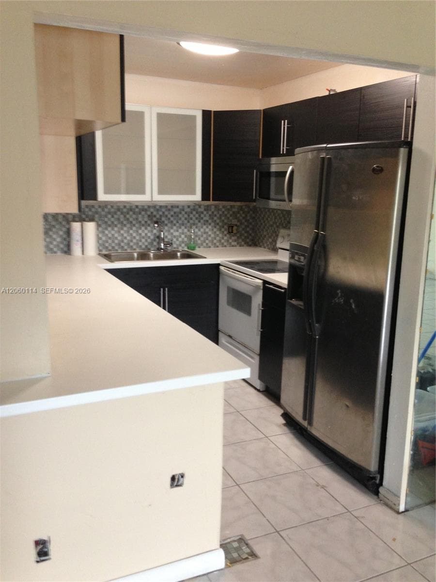 6101 N Falls Cir Dr # 409, Lauderhill FL 33319