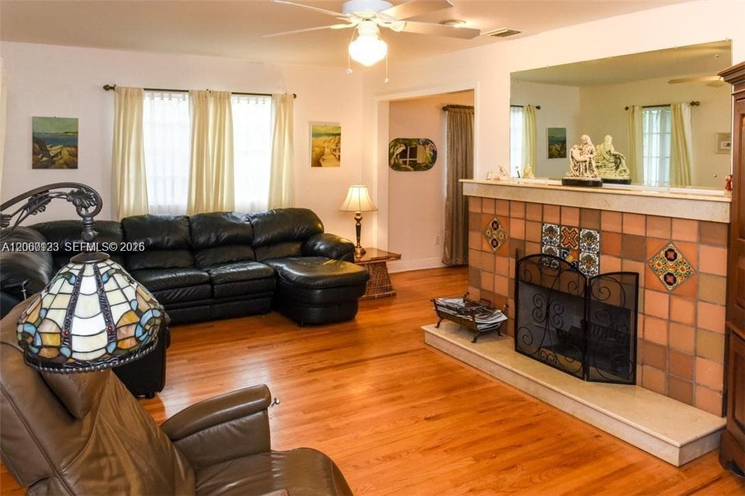1735 Jefferson St # 1735, Hollywood FL 33020 photo 2