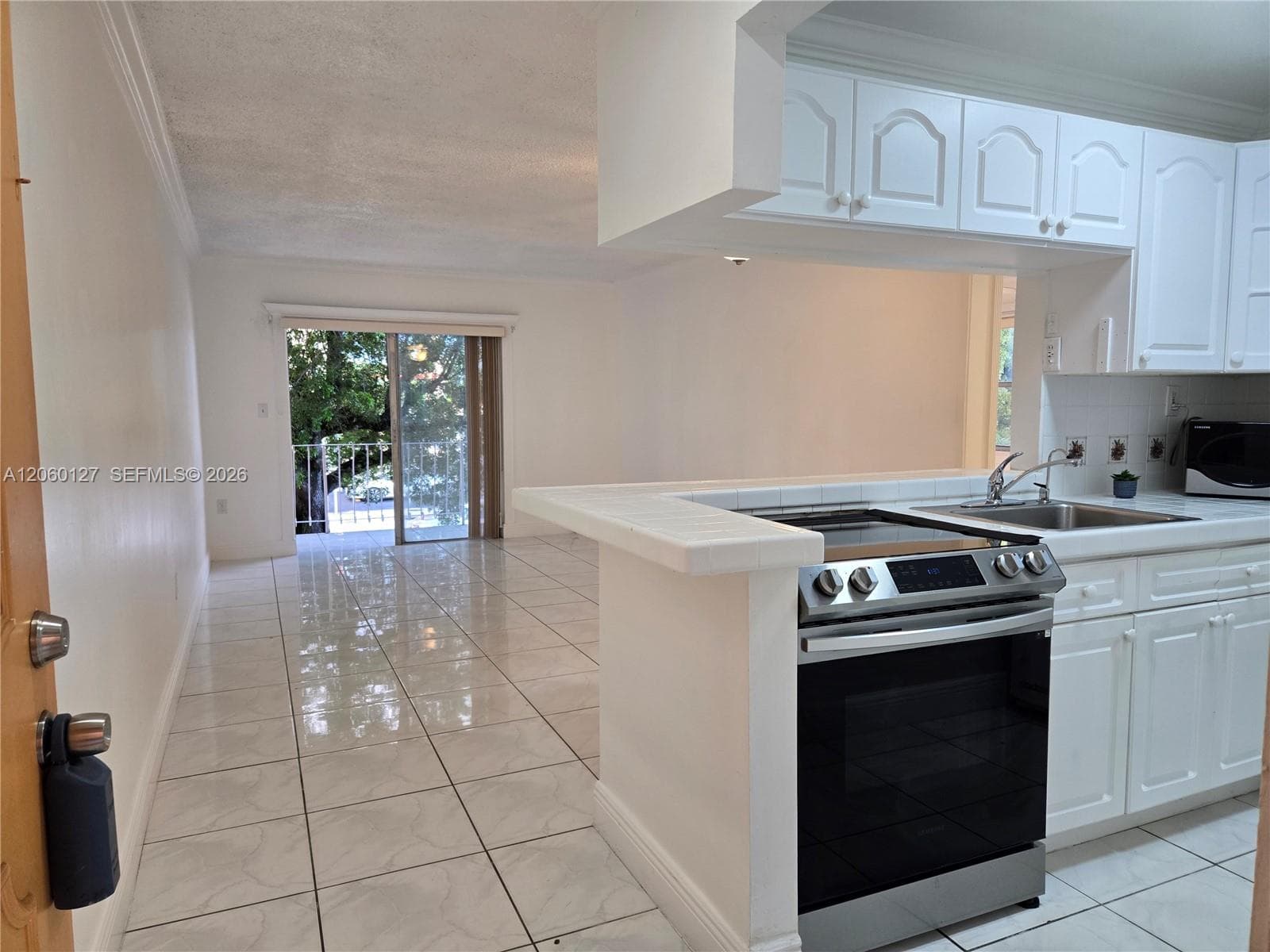 6200 W Flagler St # 201, Miami, FL 33144