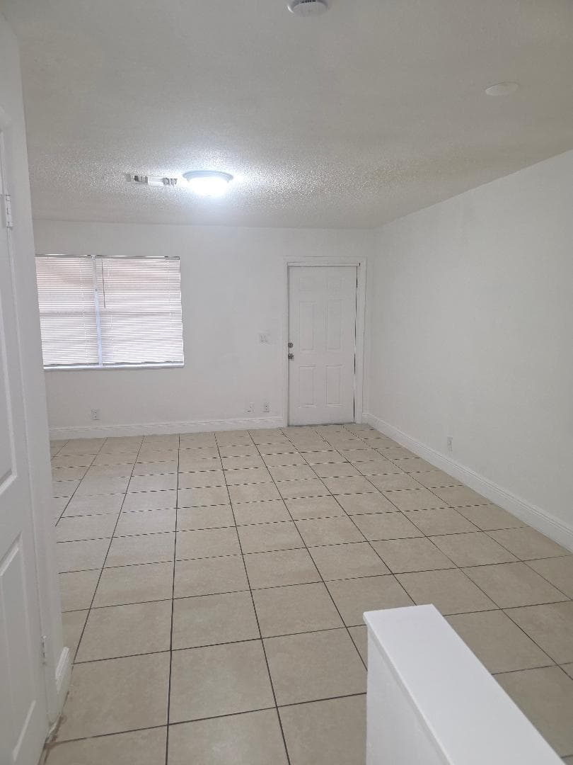 3640 NE 1st Avenue # 2, Oakland Park FL 33334 photo 3