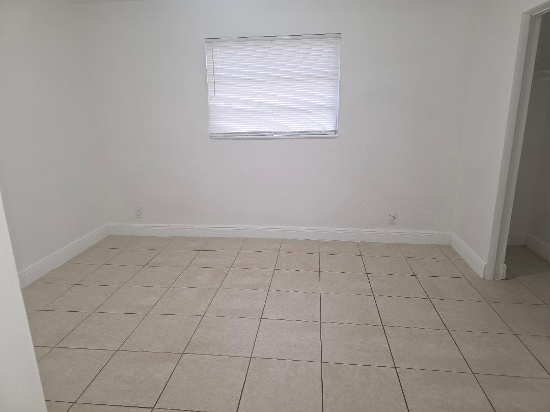 3640 NE 1st Avenue # 2, Oakland Park FL 33334 photo 4