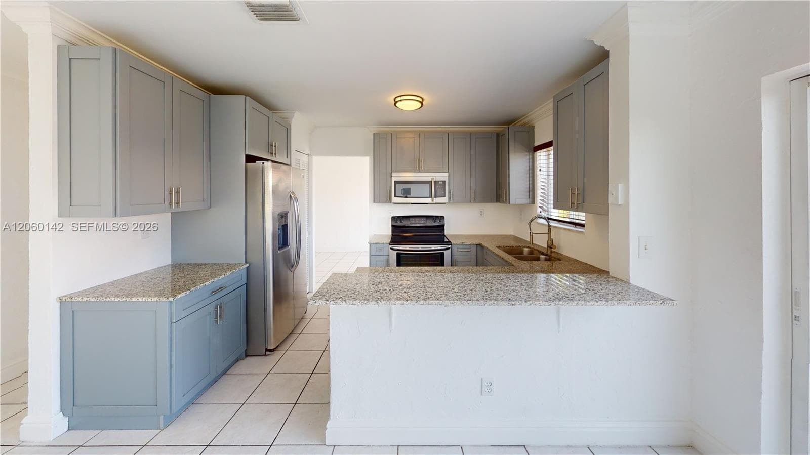17343 SW 142nd Pl, Miami FL 33177 photo 4