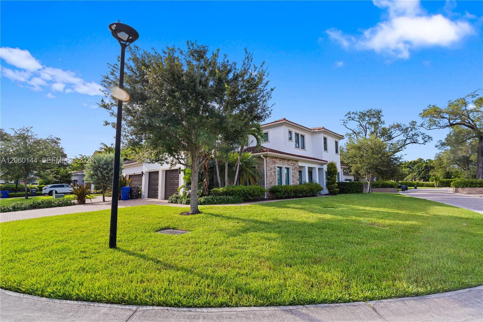 3472 Emerson Ln # 00, Hollywood FL 33312 photo 2