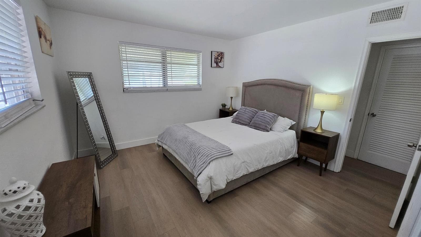 704 NE 8TH Street # 1, Hallandale Beach FL 33009 photo 5