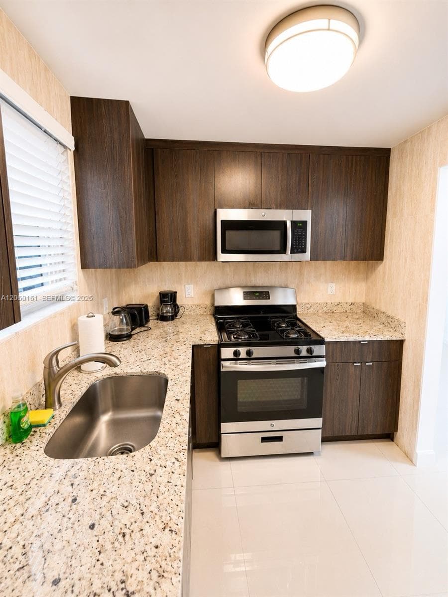 1025 94th St # 12, Bay Harbor Islands FL 33154 photo 5