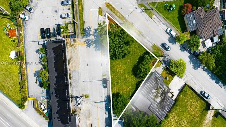 699 E Okeechobee Rd, Hialeah FL 33010 photo 2