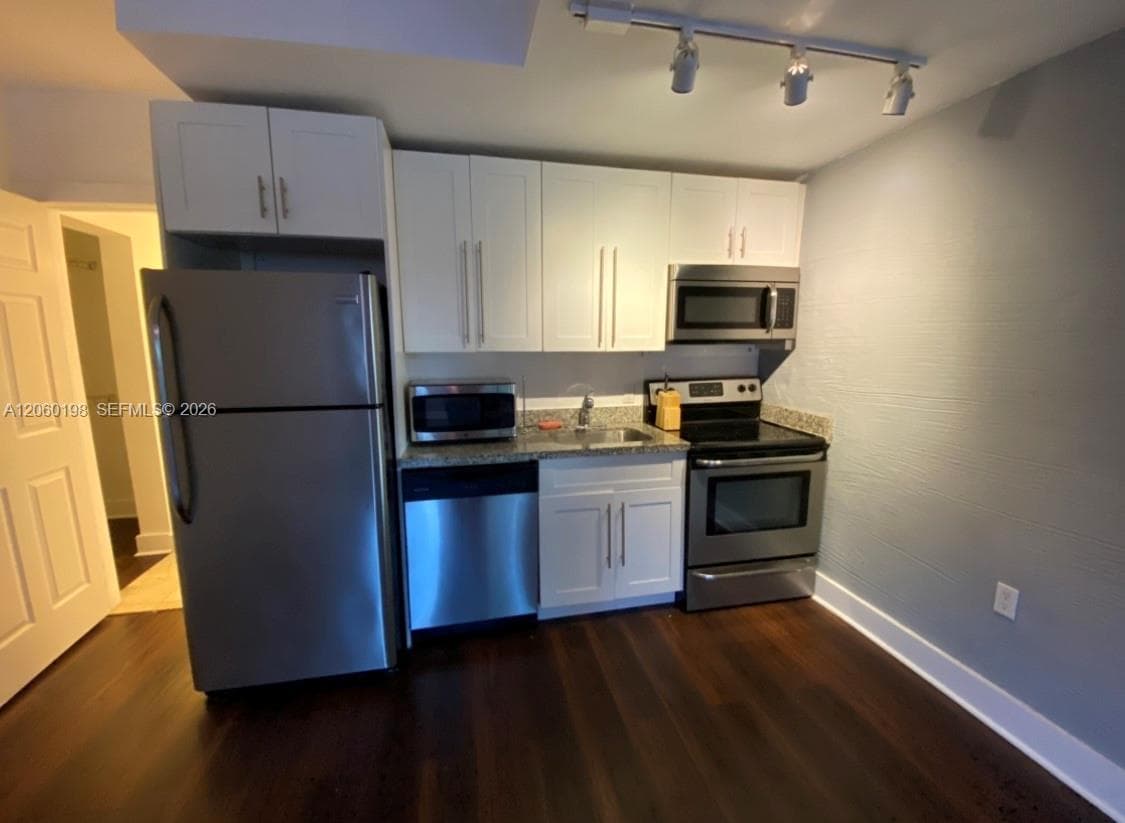 274 NW 32nd St # 1, Miami, FL 33127 photo 2
