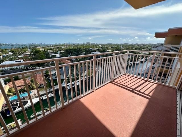 2450 NE 135th St # 1005, North Miami FL 33181 photo 2