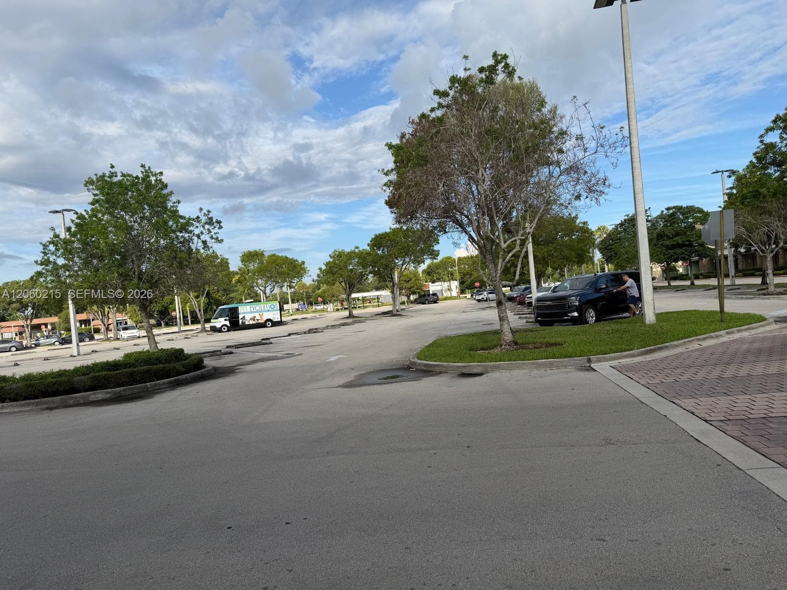 5602 S Flamingo Rd, Cooper City FL 33330 photo 2