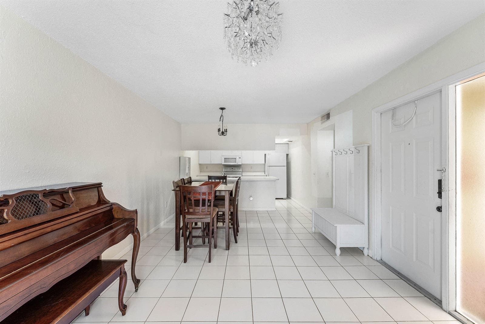 170 WATERSIDE Drive # 170, Hypoluxo FL 33462 photo 2