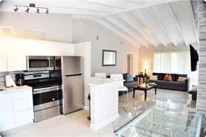 4411 E TRADEWINDS # B, Lauderdale By The Sea FL 33308