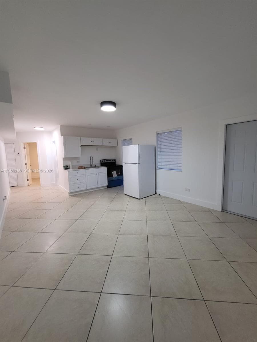 2359 NW 32nd St # 2359, Miami FL 33142 photo 3