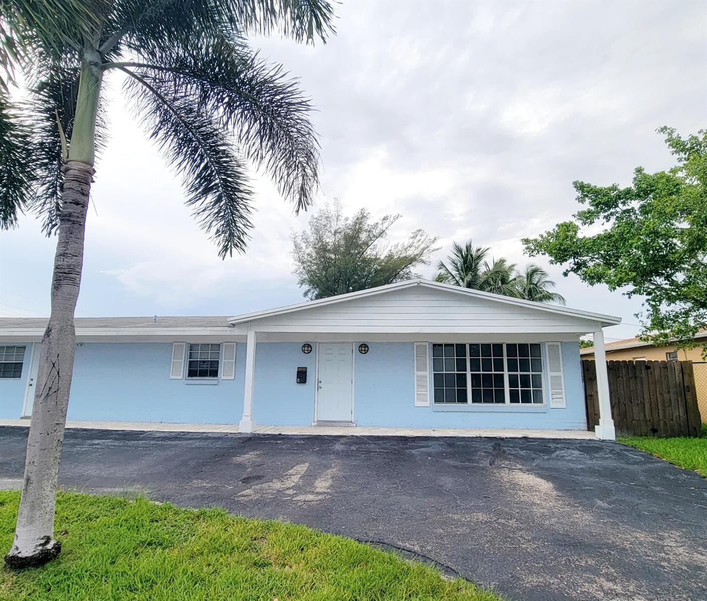 2021 NW 64th Avenue Unit a, Sunrise FL 33313