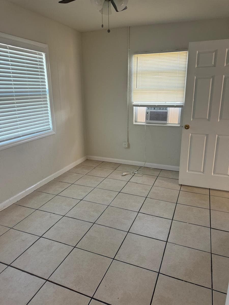 518 N 6th Street, Fort Pierce FL 34950 photo 3