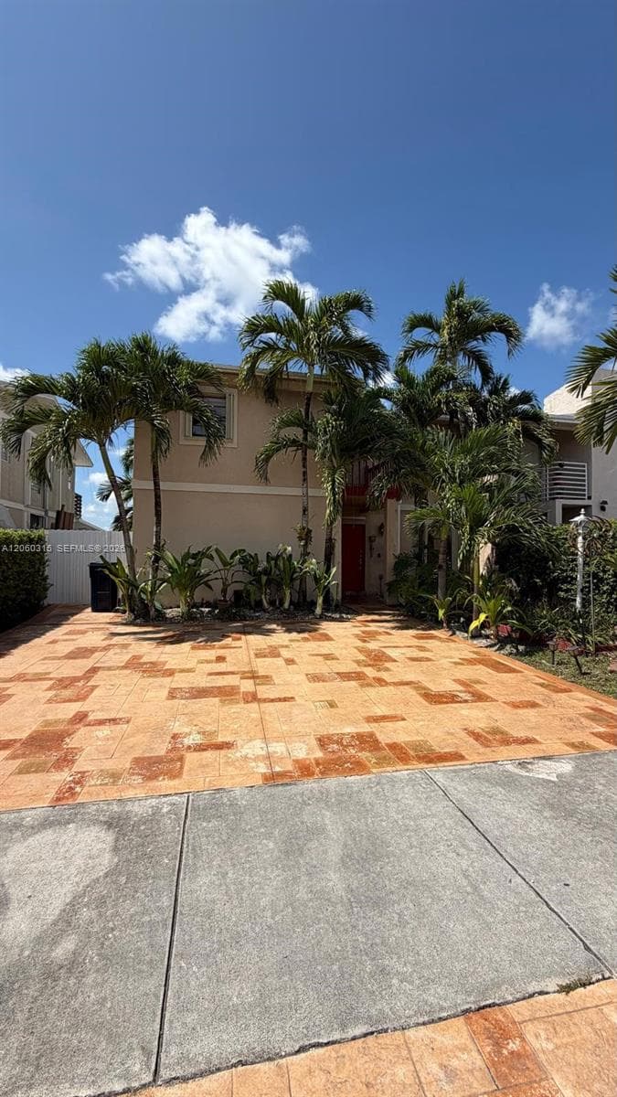10960 SW 25th St, Miami FL 33165