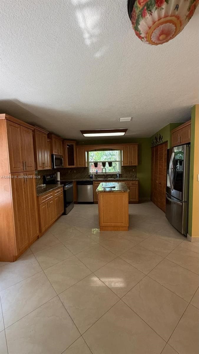 10960 SW 25th St, Miami FL 33165 photo 5