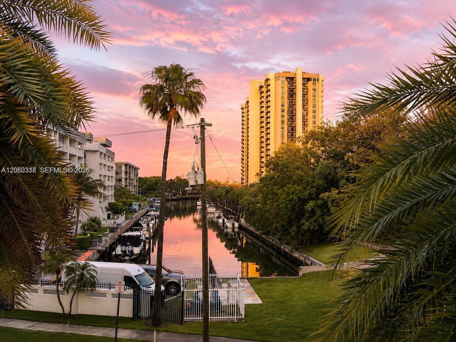 1631 NE 114th St # 307, Miami, FL 33181 photo 3