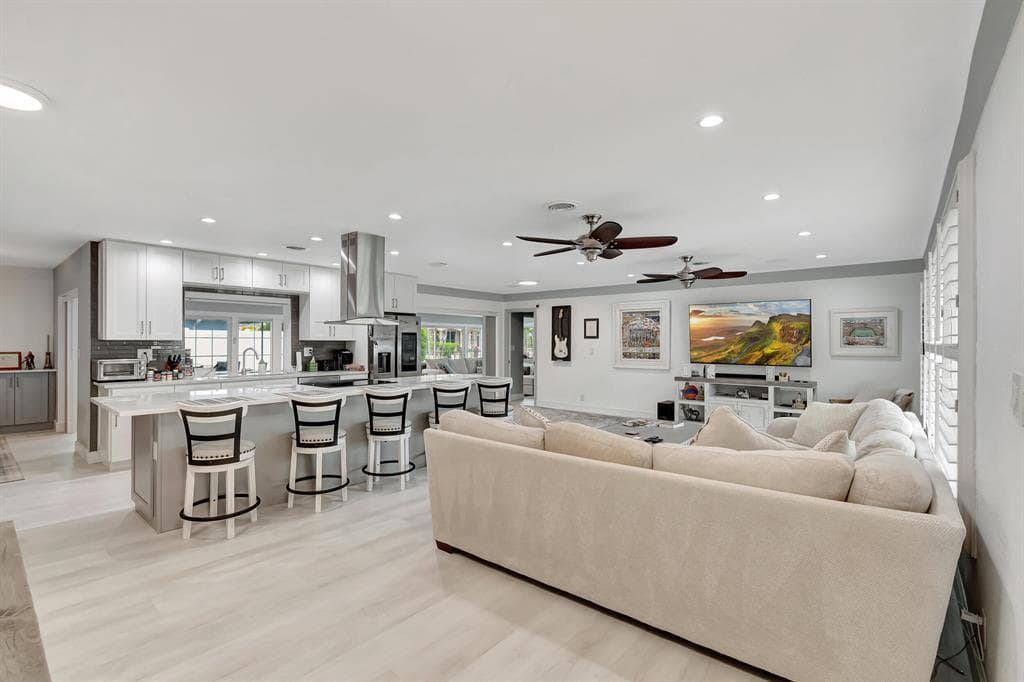 4450 NE 23RD Avenue, Lighthouse Point FL 33064 photo 4