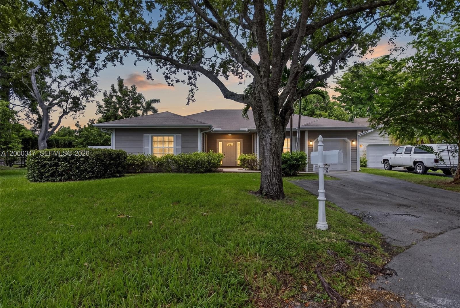 15166 SW 142nd Ct, Miami FL 33186