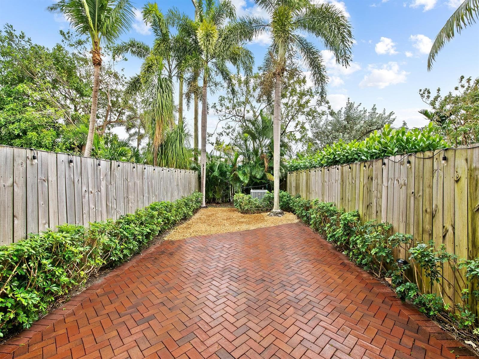 1226 NE 14th Avenue, Fort Lauderdale FL 33304 photo 4