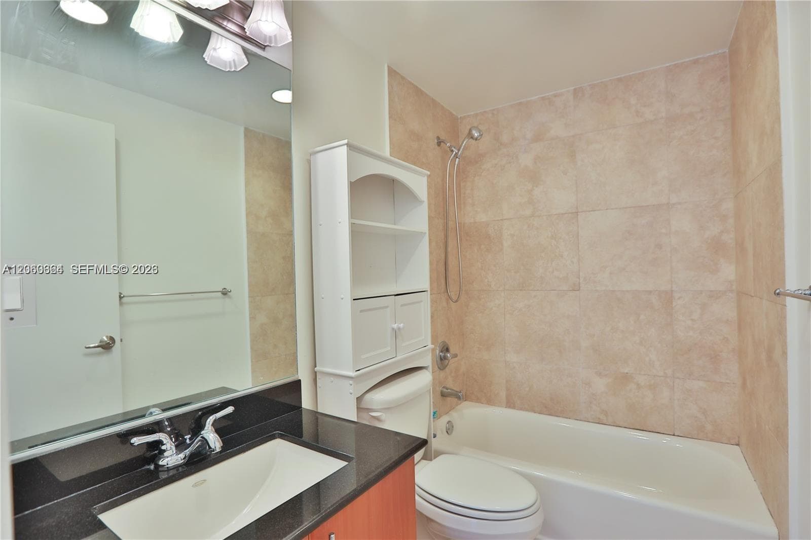 7501 E Treasure Dr # 4K, North Bay Village FL 33141 photo 2