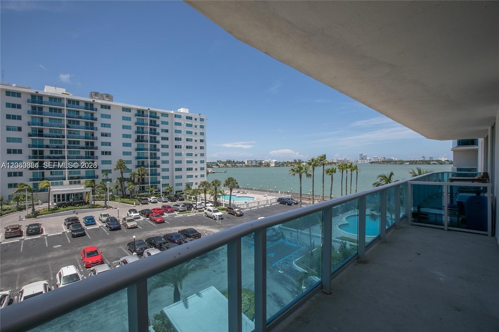 7501 E Treasure Dr # 4K, North Bay Village FL 33141 photo 3