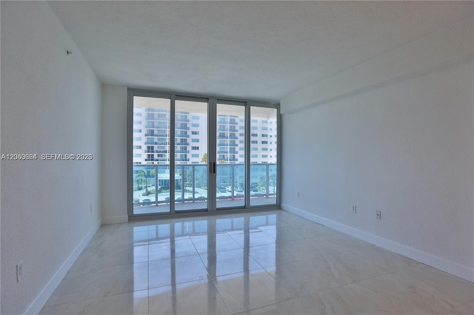 7501 E Treasure Dr # 4K, North Bay Village FL 33141 photo 5