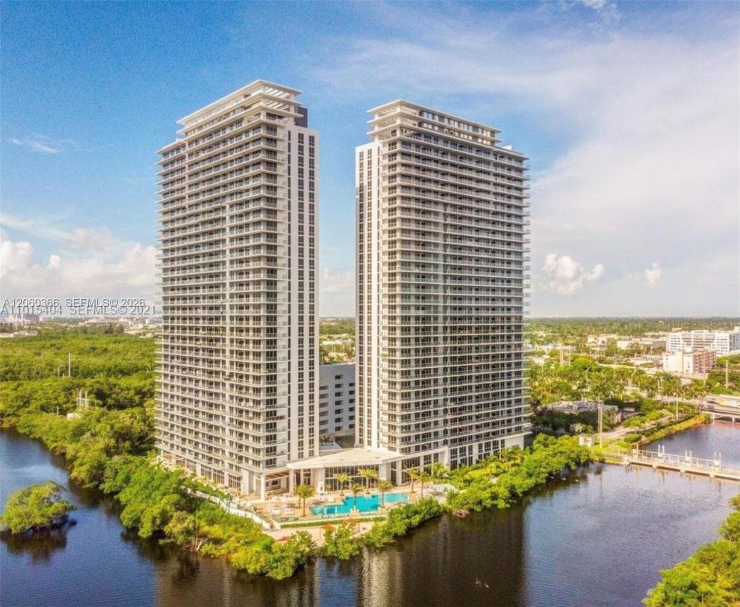16385 Biscayne Blvd # 1818, North Miami Beach FL 33160