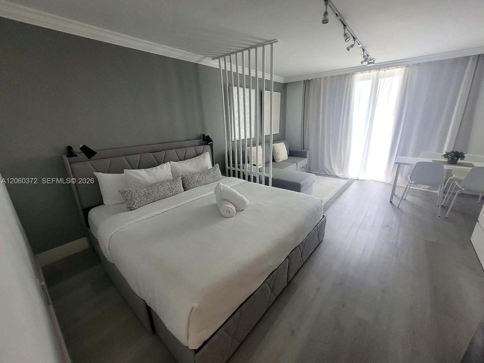 19201 Collins Ave # 632, Sunny Isles Beach FL 33160 photo 4